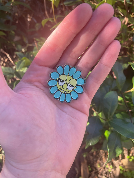 Sleepy Flower Pin